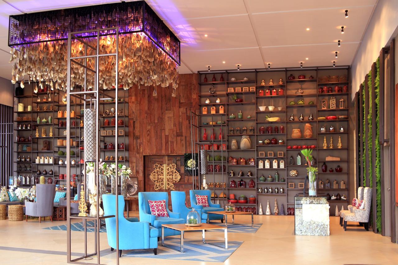 The Oriental Leyte Hotel Таклобан Екстериор снимка