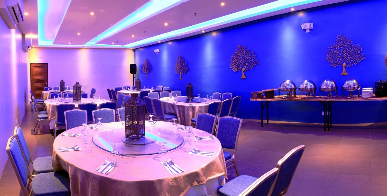 The Oriental Leyte Hotel Таклобан Екстериор снимка